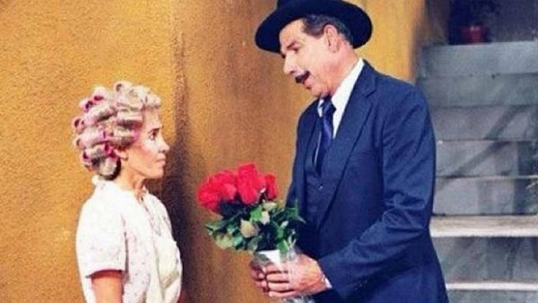 ¿Cuánto gastó el Profesor Jirafales en rosas para doña Florinda?
