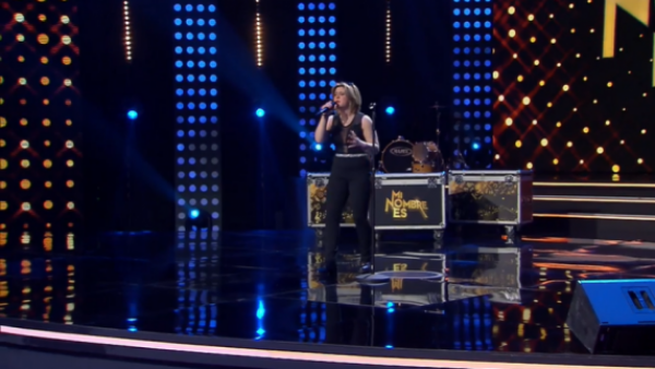 "No escuché a Miley Cyrus": Phoebe no continúa en competencia
