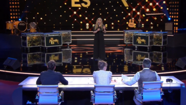 Liliana canta "Someone Like You" de Adele para llegar a la final
