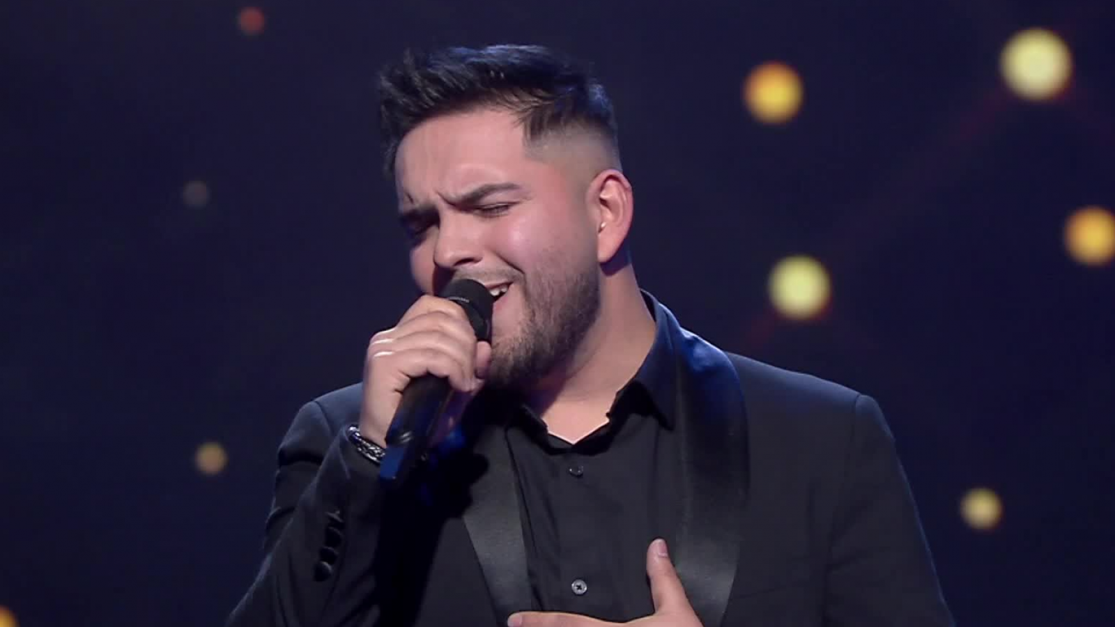 Dedicó presentación a su padre: Jaime trae lo mejor de Argentina como Luciano Pereyra
