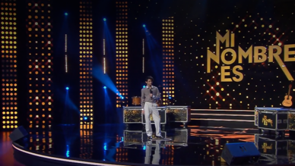 "El niño de Linares": Mauricio quiere ser el doble de Raphael
