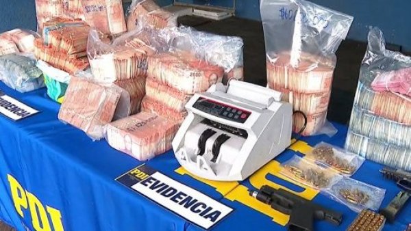 Narcos escondían más de mil millones de pesos en un tambor
