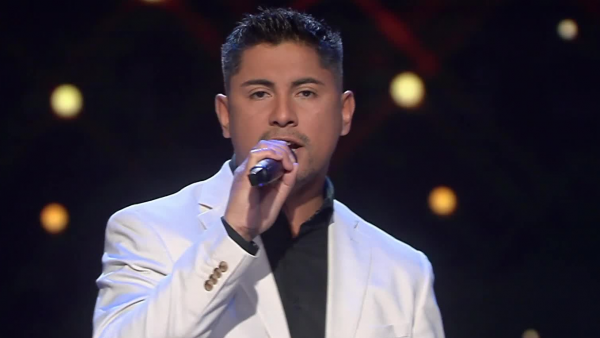Jonathan hizo bailar al jurado con su tributo a Canela
