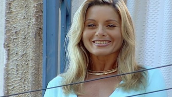 El Clon - T1E205 | Yvette entre dos amores
