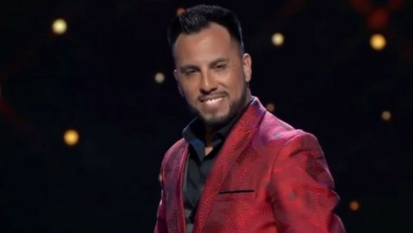 ¡Daniel trae todo el ritmo al escenario de "Mi nombre es" como Kanela!
