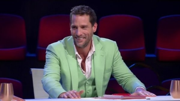 Lo usó en su matrimonio: Gonzalo Valenzuela deslumbra con su look

