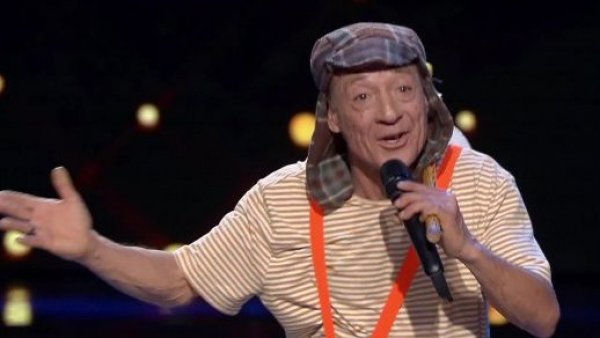 ¡El Chavo del Ocho visita el escenario de Mi nombre es!

