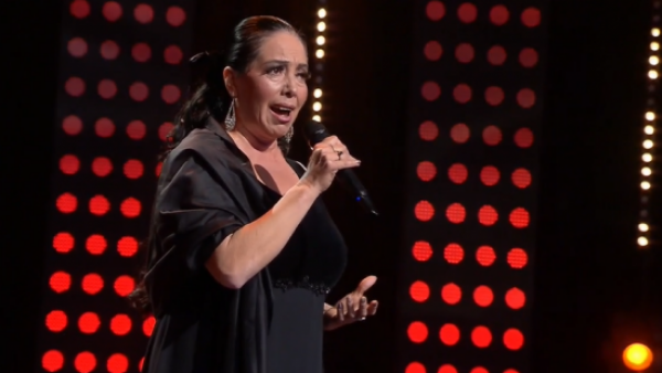 "Nunca es tarde para cumplir un sueño": Isabel busca deslumbrar como Isabel Pantoja.
