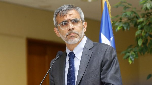 Luis Cordero es nombrado nuevo subsecretario de Interior tras renuncia de Monsalve
