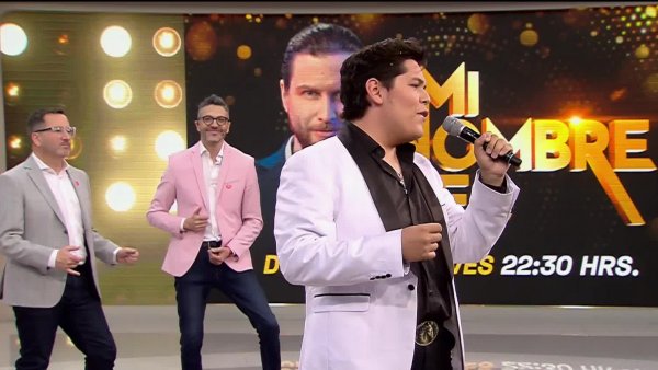 Con 17 años Joaquín encanta como Elvis Presley
