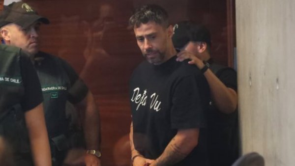 Allanan departamento de Jorge Valdivia tras denuncias por violación