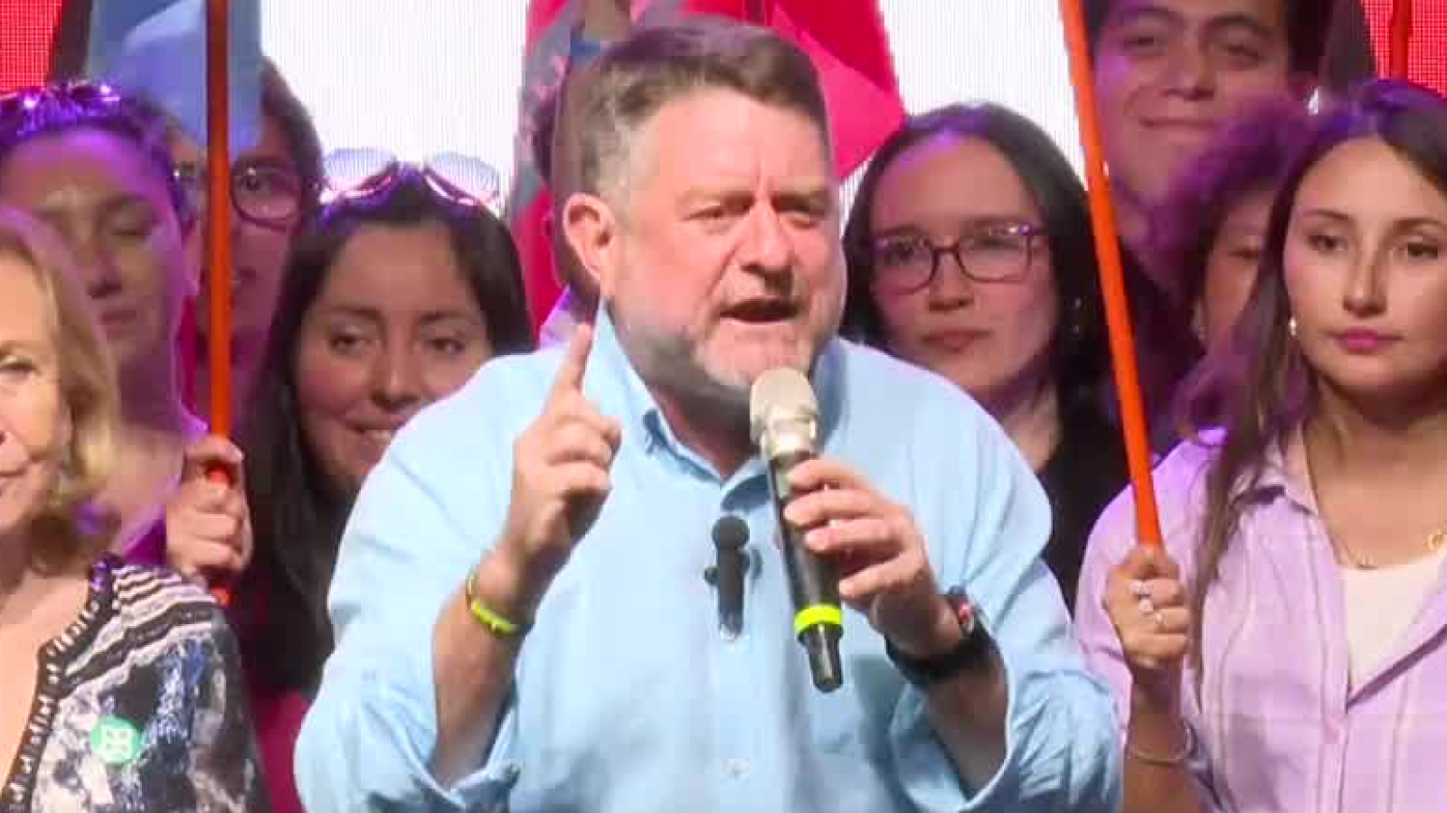 "Lo importante aquí es ganar la guerra": Claudio Orrego tras segunda vuelta por la Gobernación de RM
