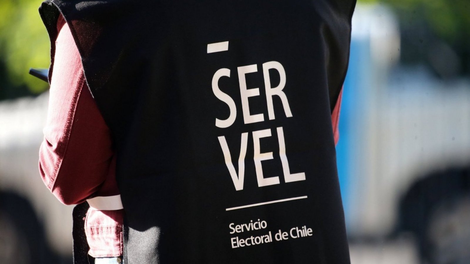 Hombre amenaza con quemar las oficinas del Servel

