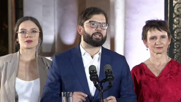 "No hay ninguno que pueda adjudicarse triunfos arrolladores": Presidente Boric tras elecciones
