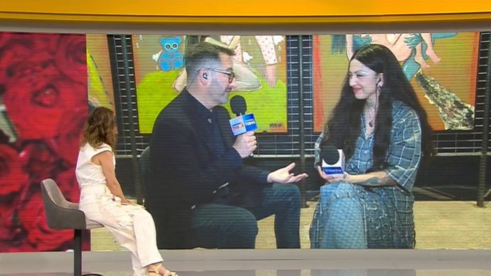 Mon Laferte sobre su nueva exposición "Autopoiética": "Aprendí a ver el mundo a través de los ojos de mi hijo"
