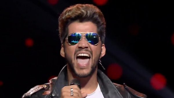 George Michael trae un himno de los años 80: Faith
