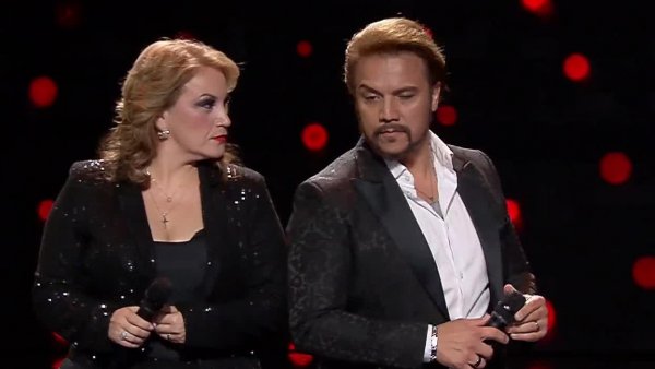 Pimpinela encanta con "Una estúpida más"
