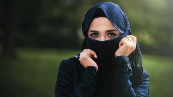 Desde 2025: Suiza prohibirá cualquier vestimenta que oculte el rostro
