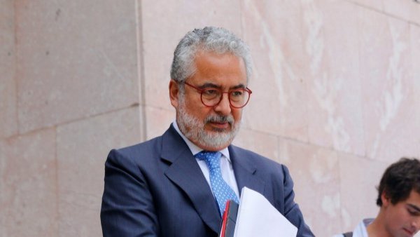 Abogado de Hermosilla entregaría nuevos chats que involucrarían a jueces y fiscales
