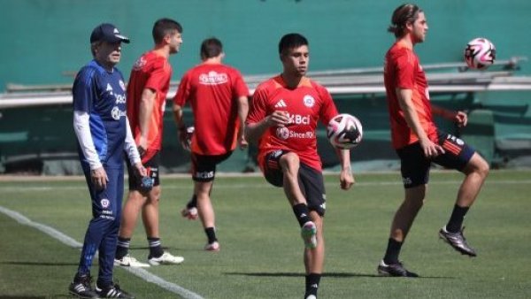 Regreso de Vidal destaca en inicio de trabajos de la Roja ante Perú y Venezuela