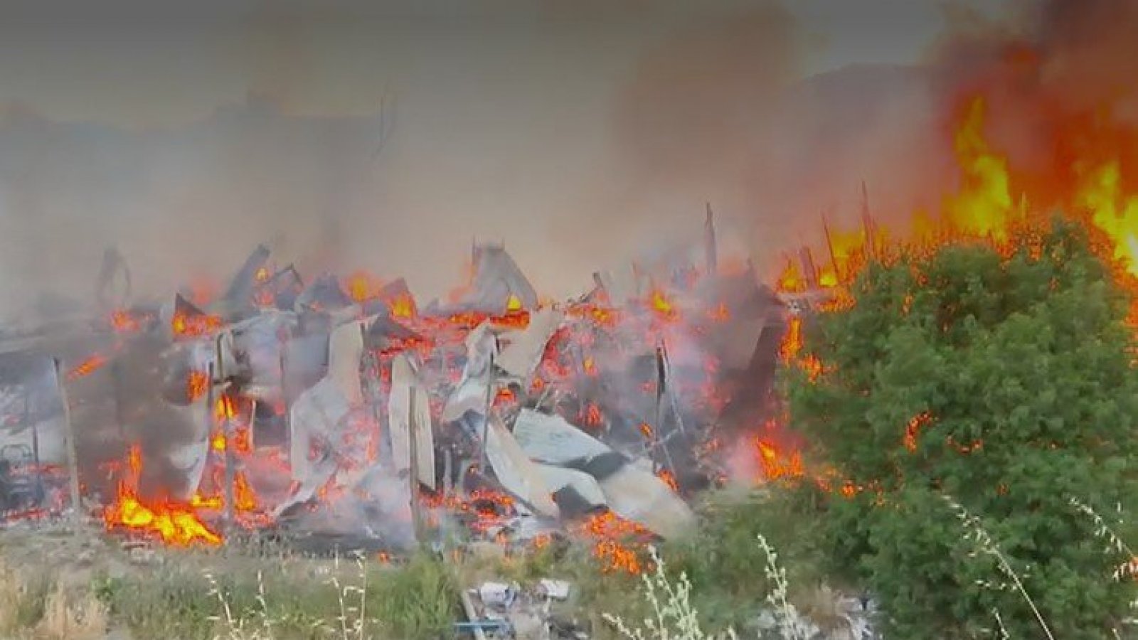 Conmoción en campamento de La Florida: Grave incendio deja más de 50 casas afectadas
