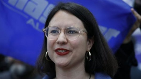 Irací Hassler renuncia a la alcaldía de Santiago

