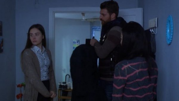 Elif - T1E117 | El rechazo de Melek
