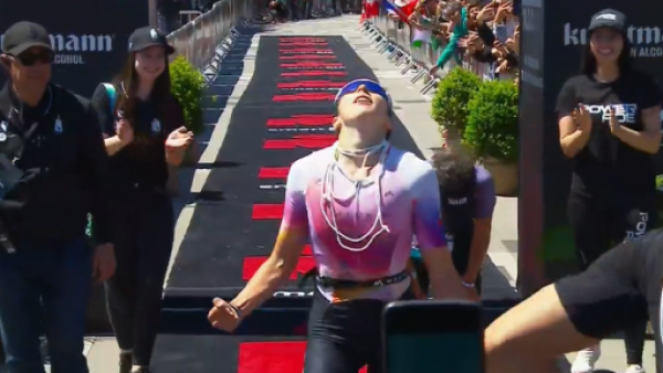 ¡Histórica! Macarena Salazar gana el oro en el Ironman 70.3 de Valdivia
