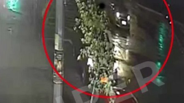 Revelan video de Monsalve y víctima cuando se bajan del taxi
