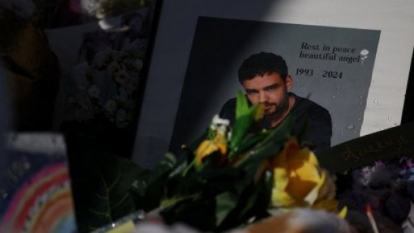 Integrantes de One Direction se reúnen en público en el funeral de Liam Payne