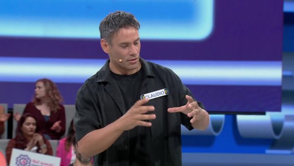 Claudio Valdivia: "He estado sosteniendo a la familia"
