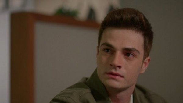 Todo por mi familia - T1E441 | Cenando con el enemigo

