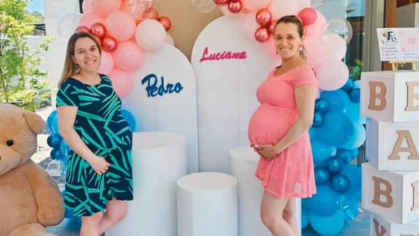 "Otra vez embarazadas juntas": Carla Zunino y su hermana celebraron baby shower

