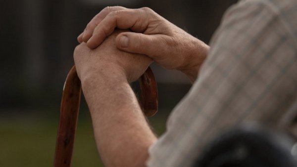 La carta que dejó jubilado que intentó quemarse a lo bonzo en Valparaíso
