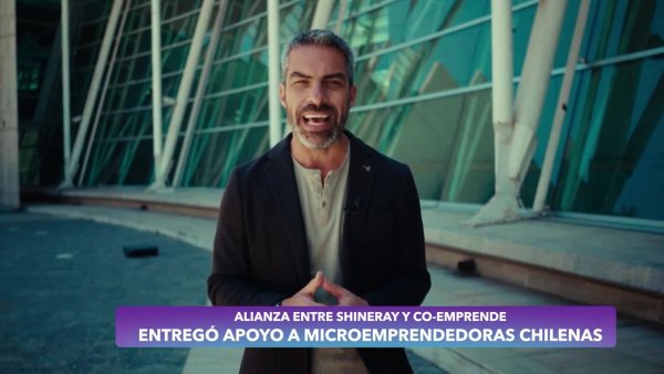 Las emprendedoras presentan sus proyectos
