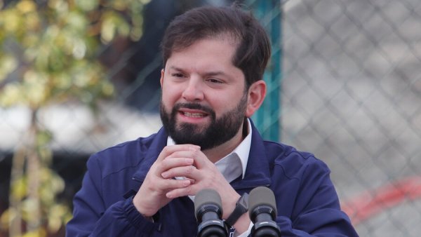 Presidente Gabriel Boric anunció que será padre