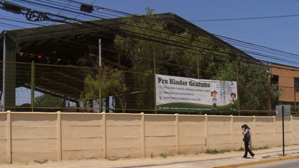 Denuncian a madre por inventar enfermedades a sus hijos para pedir dinero en colegio
