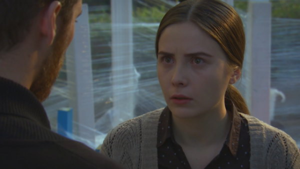 Elif - T1E134 | "No soy la persona que buscas"

