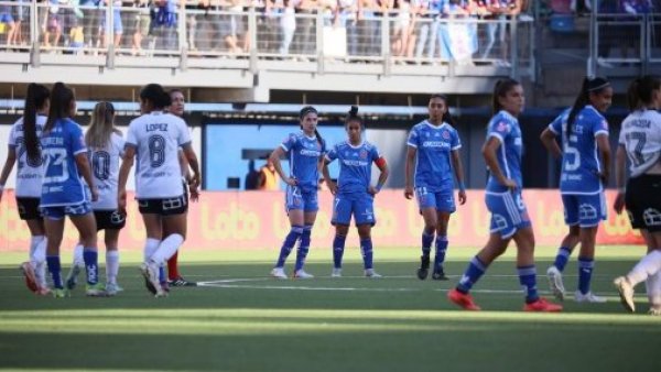 Tras perder final ante Colo Colo, DT de la U femenina anunció su renuncia
