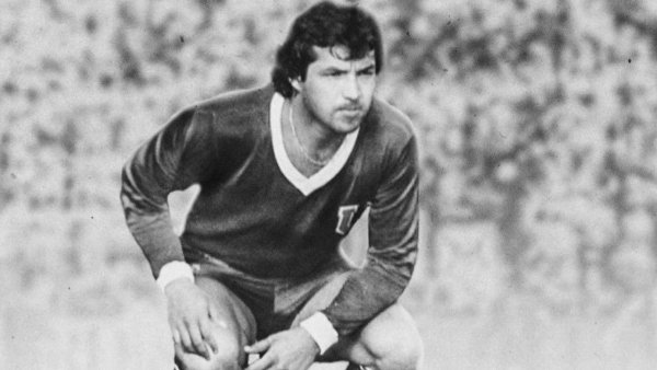 Luto en la Universidad de Chile: Fallece Sandrino Castec