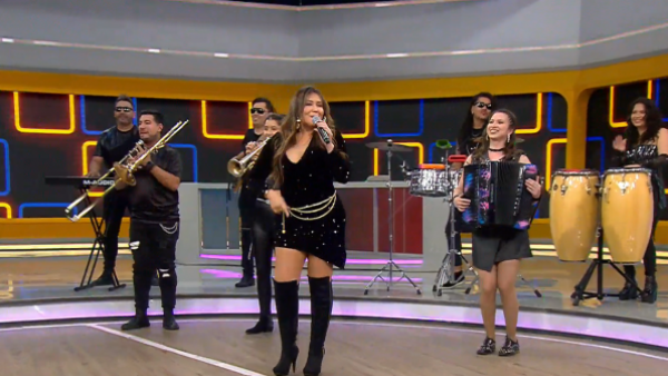 ¡Pura cumbia romántica! Paula Rivas entregó un adelanto de su show en el Festival del Huaso del Olmué
