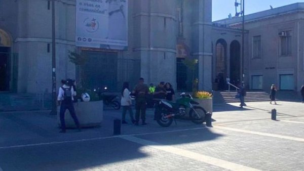 Se prendió fuego, caminó varias cuadras e ingresó a catedral de Concepción
