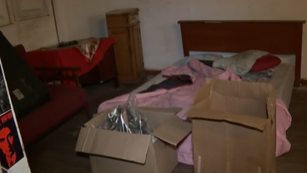 Ocurrían "incivilidades": Desalojan vivienda fiscal que había sido tomada en Barrio Yungay
