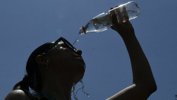 Hasta 36°: advierten altas temperaturas en cuatro regiones del país
