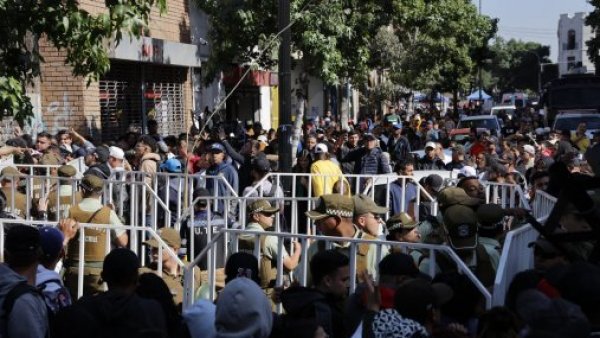 Registro Civil suspendió enrolamiento de migrantes agendado para este martes
