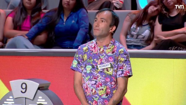 Vino de Chillán y no trajo longanizas: Robert se la juega en "Ahora Caigo"

