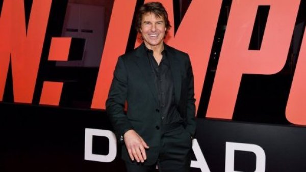 Tom Cruise recibe el máximo honor de la Marina de EE.UU. por sus contribuciones en el cine
