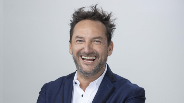 Daniel Fuenzalida revela las claves de los buenos resultados de "Ahora Caigo"