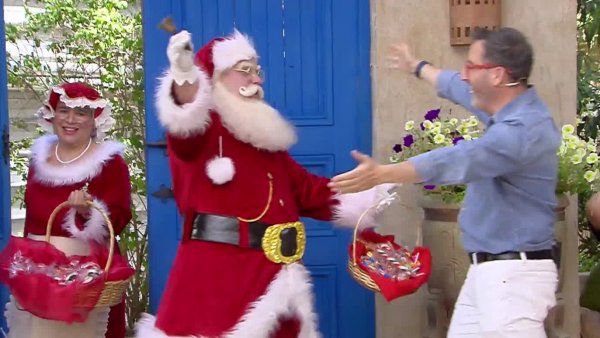 El Viejito Pascuero visita el "Buenos días a todos"
