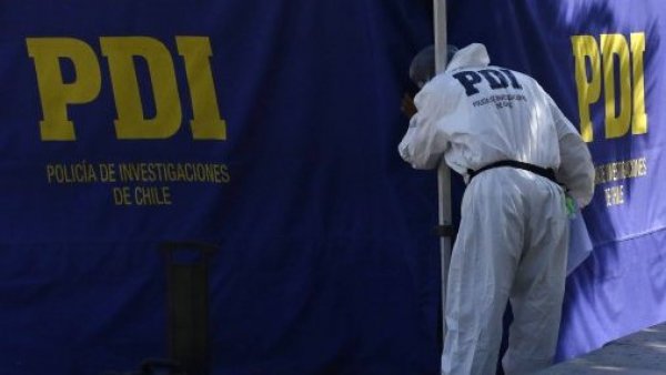 Encuentran cadáver calcinado al interior de un automóvil en Machalí
